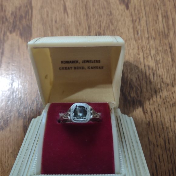 Antique ring - Picture 10 of 12